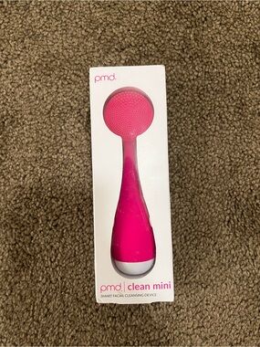 PMD Clean Mini Facial Cleansing Device - Hot Pink